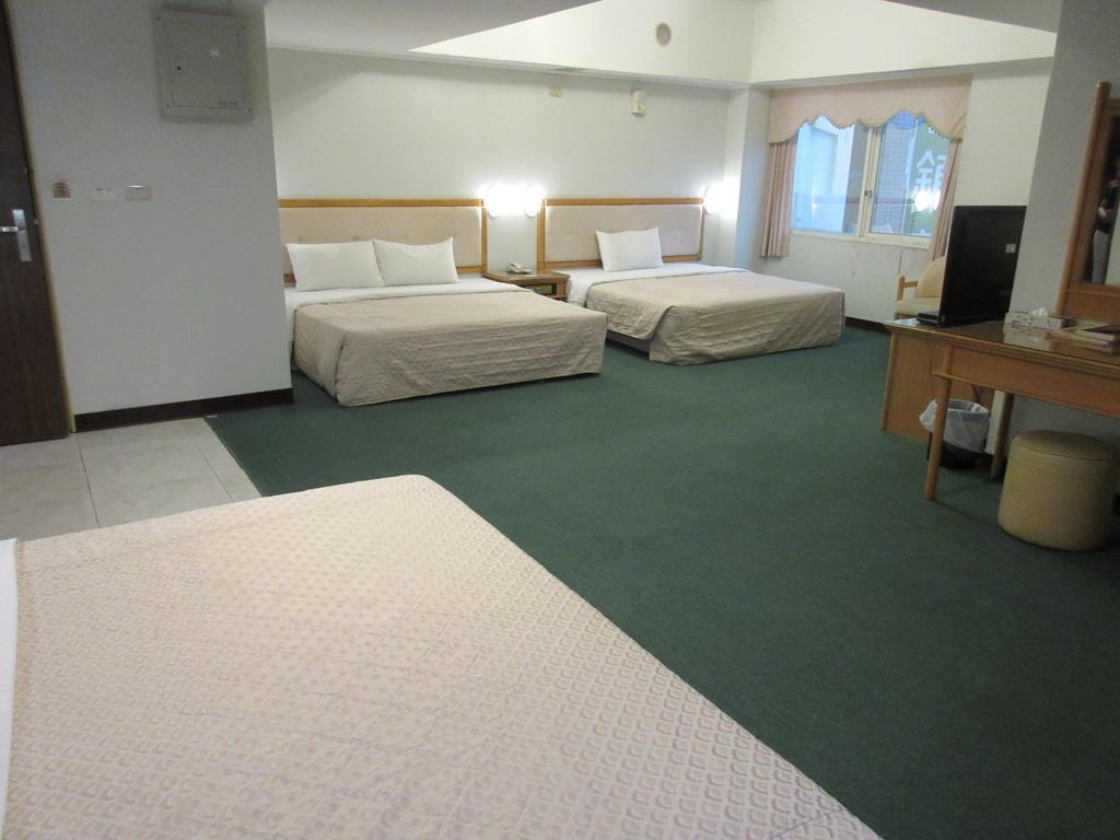 העיר העתיקה הנגצ'ון Kenting City Gate Hotel מראה חיצוני תמונה