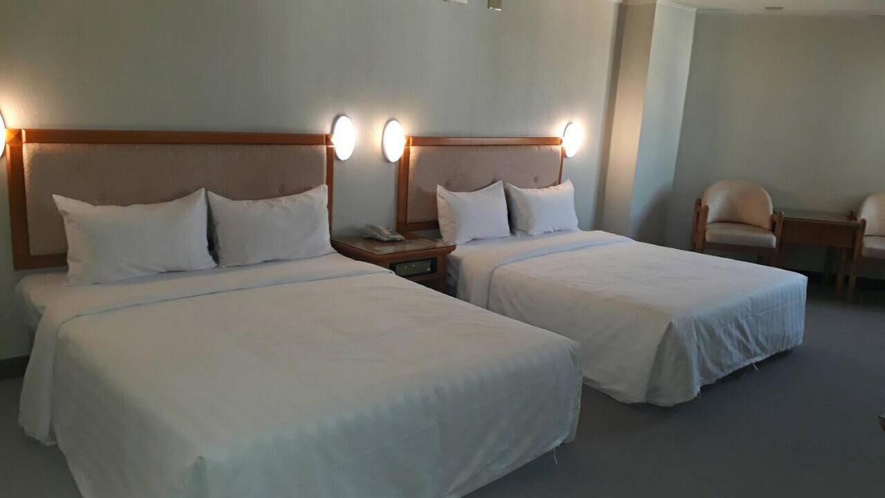 העיר העתיקה הנגצ'ון Kenting City Gate Hotel מראה חיצוני תמונה