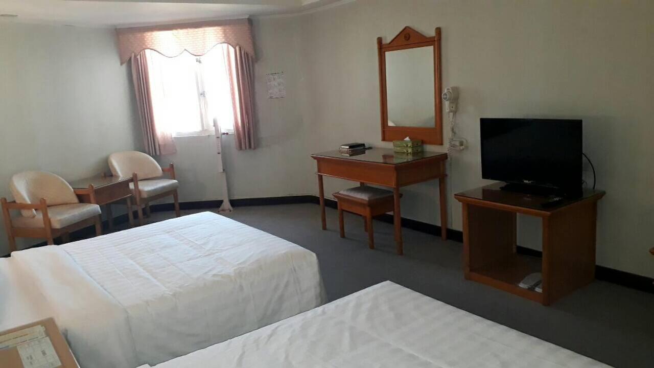 העיר העתיקה הנגצ'ון Kenting City Gate Hotel מראה חיצוני תמונה